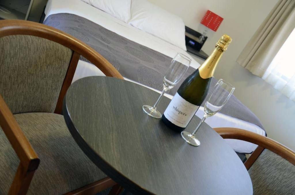 Oakey Motor Inn חדר תמונה